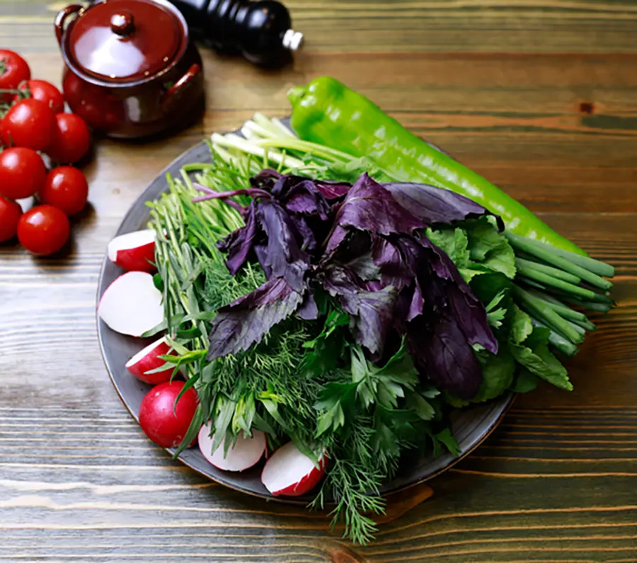 Թարմ կանաչիների փունջ