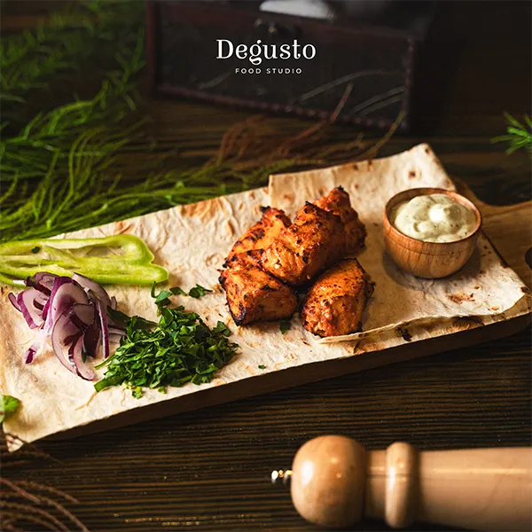 Շիշ Թաուկ Կծու սոուսով